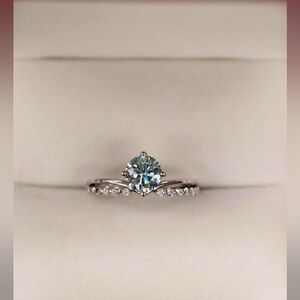 Genuine Moissainite 1 carat ring white gold plated adjustable back fits size6-12
